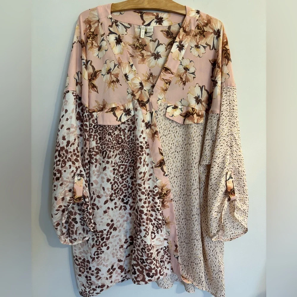 Cato Plus Size Floral Animal print blouse 3/4 sleeve - Picture 2 of 8